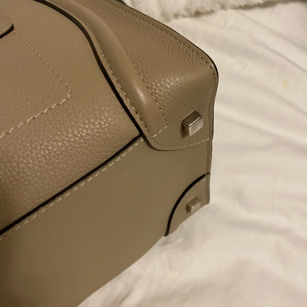 COPY - Celine tan handbag - Picture 9 of 11